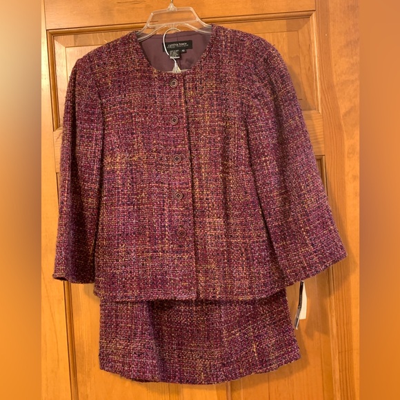 NEW- Vintage 2 Piece Set Jacket and Skirt Size 10 - Picture 1 of 14